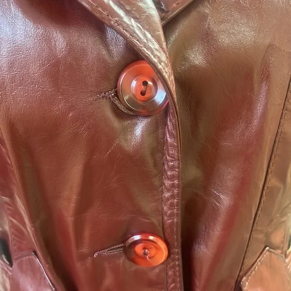 Vintage red leather trench coat - Picture 6 of 12